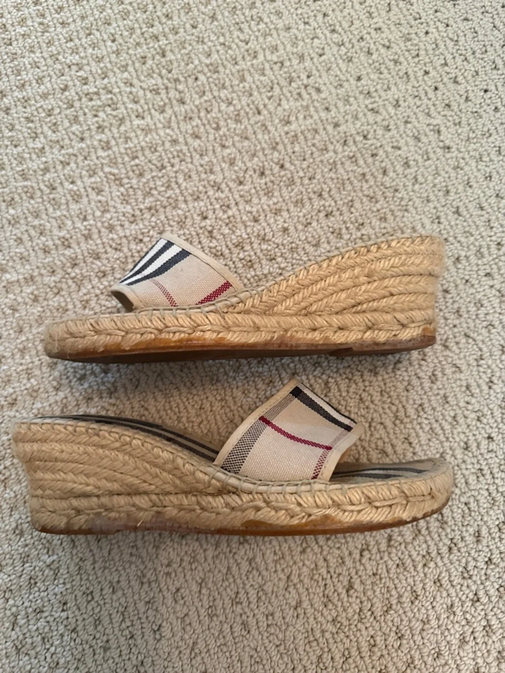Authentic Burberry Tan Nova Check Slide Sandals with Red and Black Accents